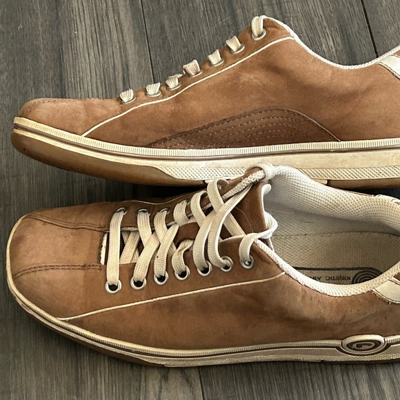 ROCKPORT women’s size 8.5 brown leather walking shoe - Picture 2 of 8